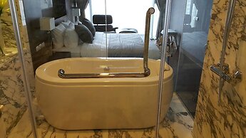 Siamese Ratchakru Residence