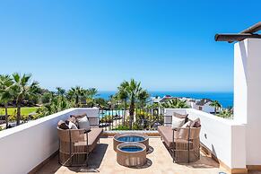 Las Terrazas de Abama Suites