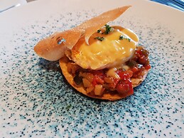 Las Terrazas de Abama Suites