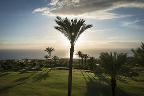 Las Terrazas de Abama Suites