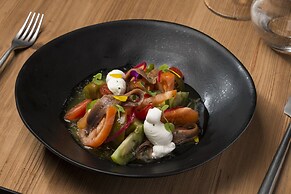 Las Terrazas de Abama Suites