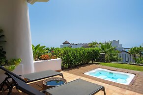 Las Terrazas de Abama Suites