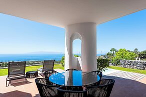 Las Terrazas de Abama Suites