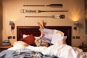 Harbour Inn