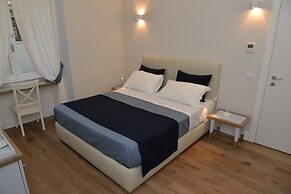 Little Rose Residence