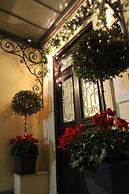 Little Rose Residence