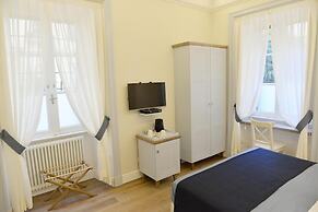 Little Rose Residence