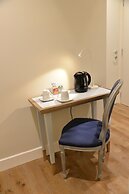 Little Rose Residence