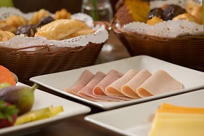 Leques Brasil Hotel Escola