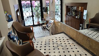 Ambrosia Suites & Aparts