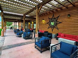 Desert Rose Resort & Cabins