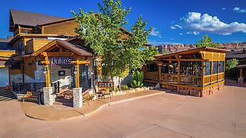 Desert Rose Resort & Cabins