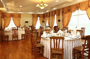 The Hotel Myat Taw Win