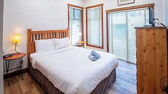 Snow Creek Lodge by Fernie Lodging Co