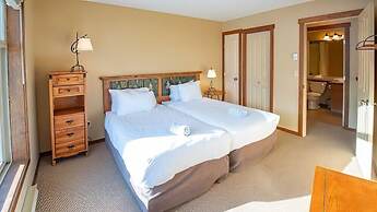 Snow Creek Lodge by Fernie Lodging Co