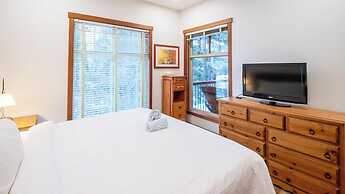 Snow Creek Lodge by Fernie Lodging Co