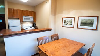 Snow Creek Lodge by Fernie Lodging Co