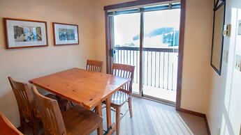 Snow Creek Lodge by Fernie Lodging Co