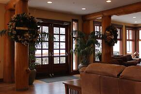 Snow Creek Lodge by Fernie Lodging Co