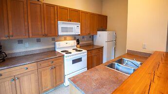 Snow Creek Lodge by Fernie Lodging Co