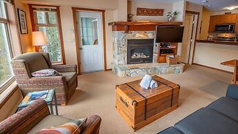 Snow Creek Lodge by Fernie Lodging Co