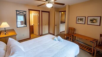 Snow Creek Lodge by Fernie Lodging Co