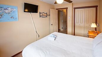 Snow Creek Lodge by Fernie Lodging Co