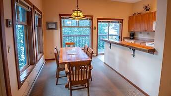 Snow Creek Lodge by Fernie Lodging Co