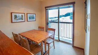 Snow Creek Lodge by Fernie Lodging Co