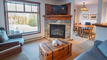 Snow Creek Lodge by Fernie Lodging Co