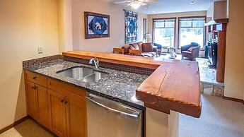 Snow Creek Lodge by Fernie Lodging Co