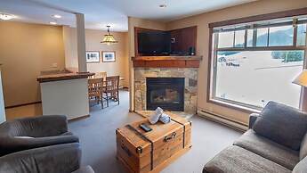 Snow Creek Lodge by Fernie Lodging Co