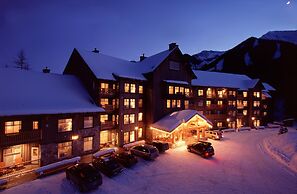 Snow Creek Lodge by Fernie Lodging Co