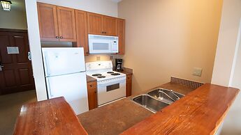 Snow Creek Lodge by Fernie Lodging Co