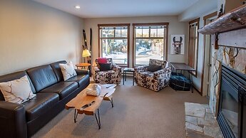 Snow Creek Lodge by Fernie Lodging Co