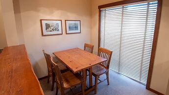 Snow Creek Lodge by Fernie Lodging Co