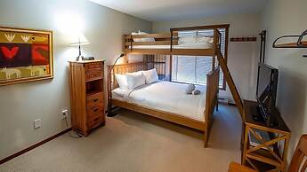 Snow Creek Lodge by Fernie Lodging Co