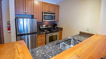 Snow Creek Lodge by Fernie Lodging Co