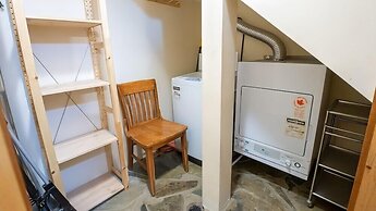 Snow Creek Cabins by Fernie Lodging Co.