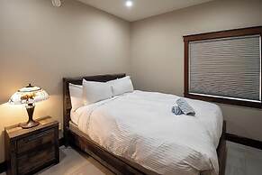 Snow Creek Cabins by Fernie Lodging Co.