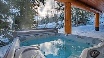 Snow Creek Cabins by Fernie Lodging Co.