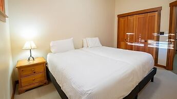 Snow Creek Cabins by Fernie Lodging Co.