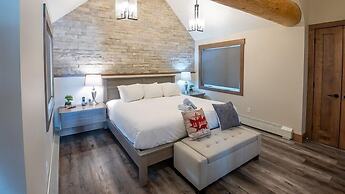 Snow Creek Cabins by Fernie Lodging Co.