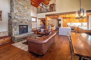 Snow Creek Cabins by Fernie Lodging Co.