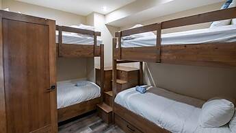 Snow Creek Cabins by Fernie Lodging Co.