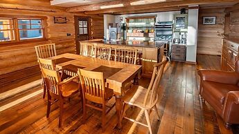 Snow Creek Cabins by Fernie Lodging Co.