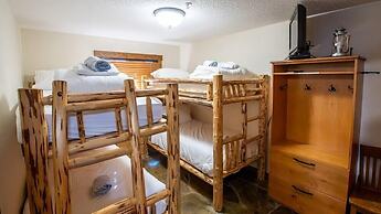 Snow Creek Cabins by Fernie Lodging Co.