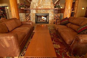 Snow Creek Cabins by Fernie Lodging Co.