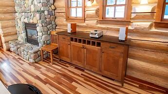 Snow Creek Cabins by Fernie Lodging Co.