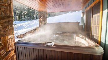 Snow Creek Cabins by Fernie Lodging Co.
